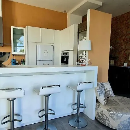 Seaview Penthouse+77m2 Privat Roof Terrace Near And Cannes Apartment Vallauris
